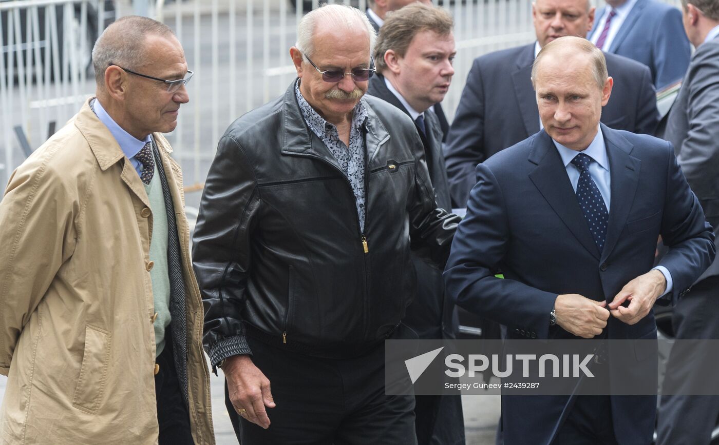 Vladimir Putin at unveiling of statue of Sergei Mikhalkov in central Moscow