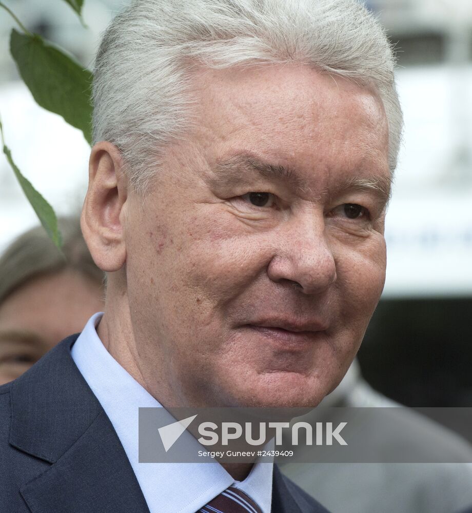 Vladimir Putin at unveiling of statue of Sergei Mikhalkov in central Moscow