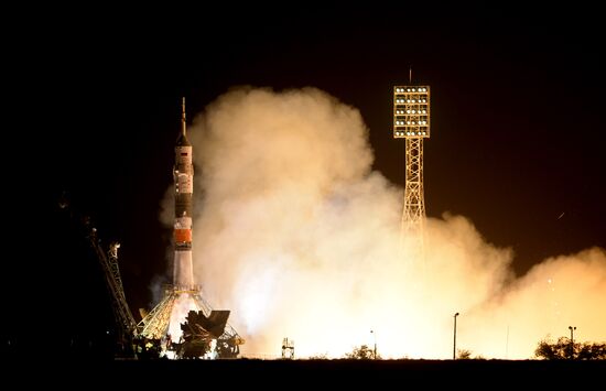 Soyuz-TMA-13M manned spacecraft lifts off from Baikonur Space Center