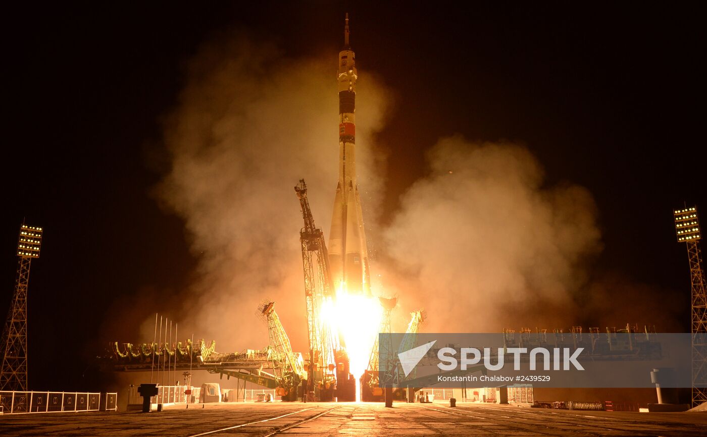 Soyuz-TMA-13M manned spacecraft lifts off from Baikonur Space Center