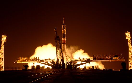 Soyuz-TMA-13M manned spacecraft lifts off from Baikonur Space Center