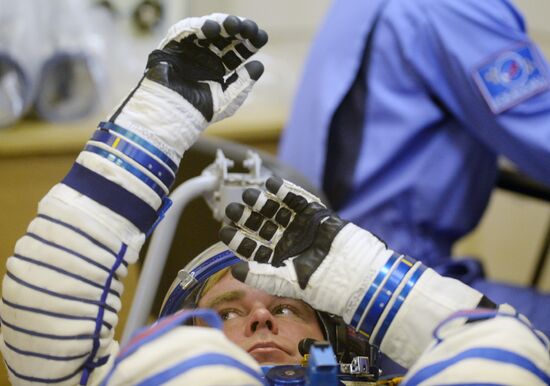 Soyuz-TMA-13M manned spacecraft lifts off from Baikonur Space Center