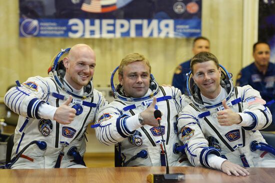 Soyuz-TMA-13M manned spacecraft lifts off from Baikonur Space Center