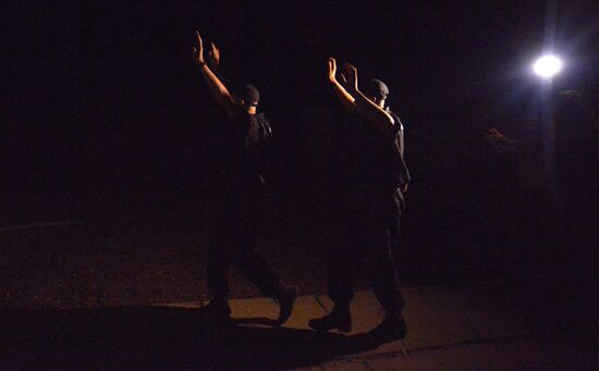 About 80 soldiers from military base surrender to Volunteer Corps fighters on the outskirts of Lugansk
