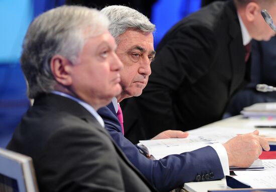Vladimir Putin visits Astana to attend Supreme Eurasian Economic Council meeting