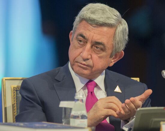 Vladimir Putin visits Kazakhstan for Supreme Eurasian Economic Ciuncil meeting