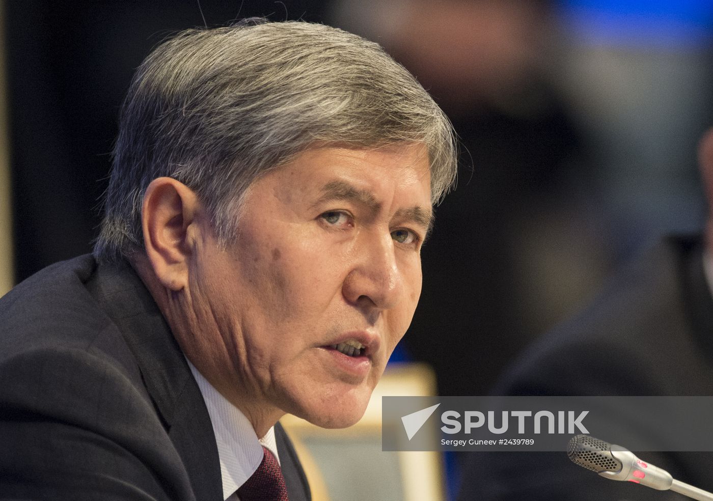 Vladimir Putin visits Kazakhstan for Supreme Eurasian Economic Ciuncil meeting