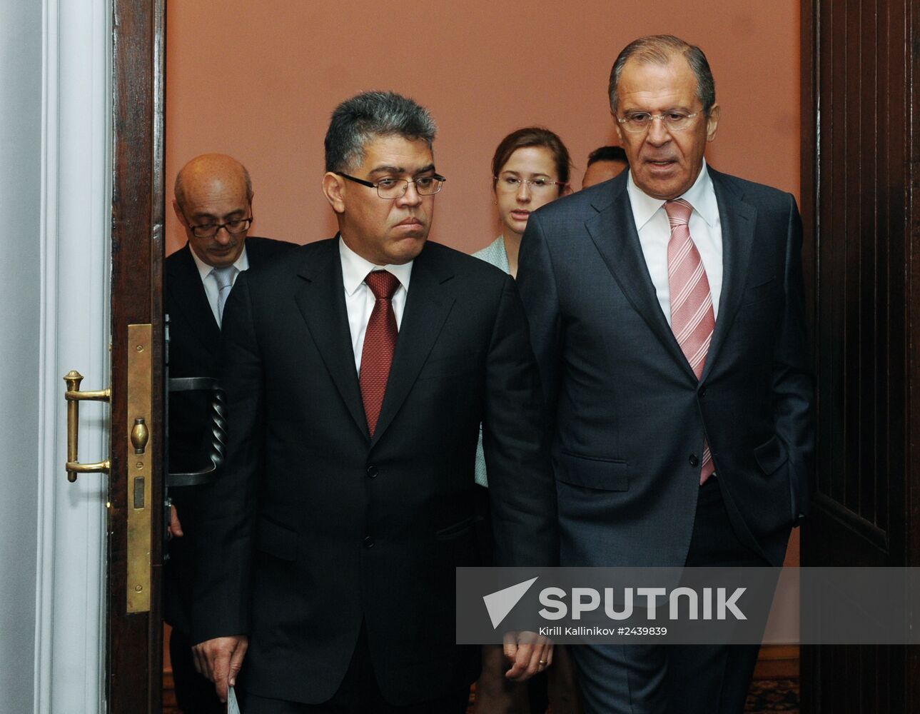 Foreign Minister Sergei Lavrov meets with his Venezuelan counterpart Elias Jaua