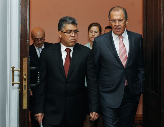 Foreign Minister Sergei Lavrov meets with his Venezuelan counterpart Elias Jaua