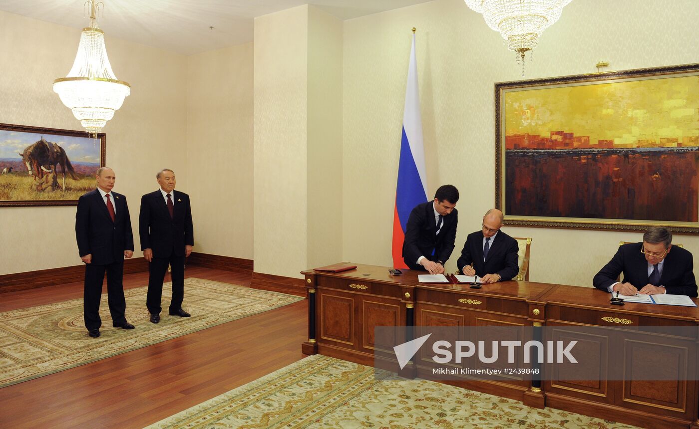 Putin visits Kazakhstan, set to attend Supreme Eurasian Economic Council meeting