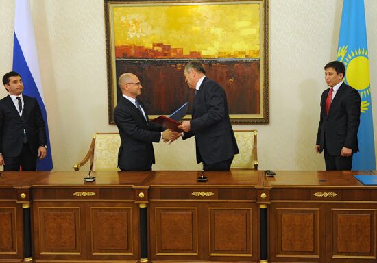 Putin visits Astana to take part in Eurasian Economic Union Supreme Council meeting