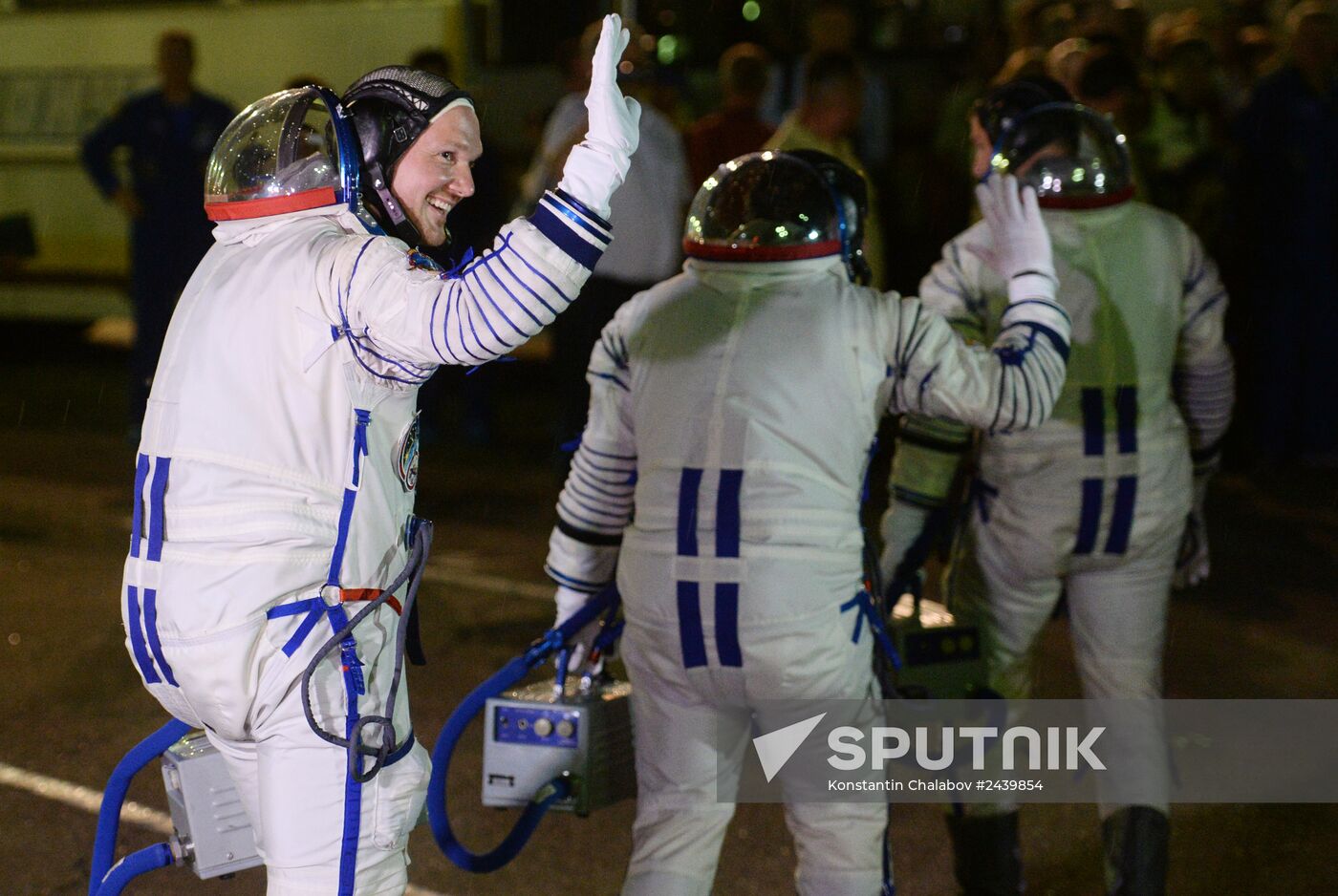 Soyuz-TMA-13M manned spacecraft lifts off from Baikonur Space Center