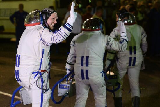 Soyuz-TMA-13M manned spacecraft lifts off from Baikonur Space Center