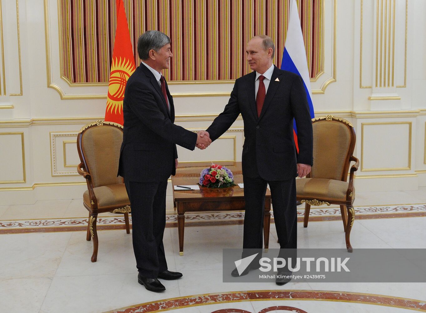 Vladimir Putin visits Astana for Supreme Eurasian Economic Council meeting