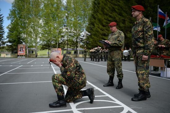 Qualification trials for right to wear maroon beret