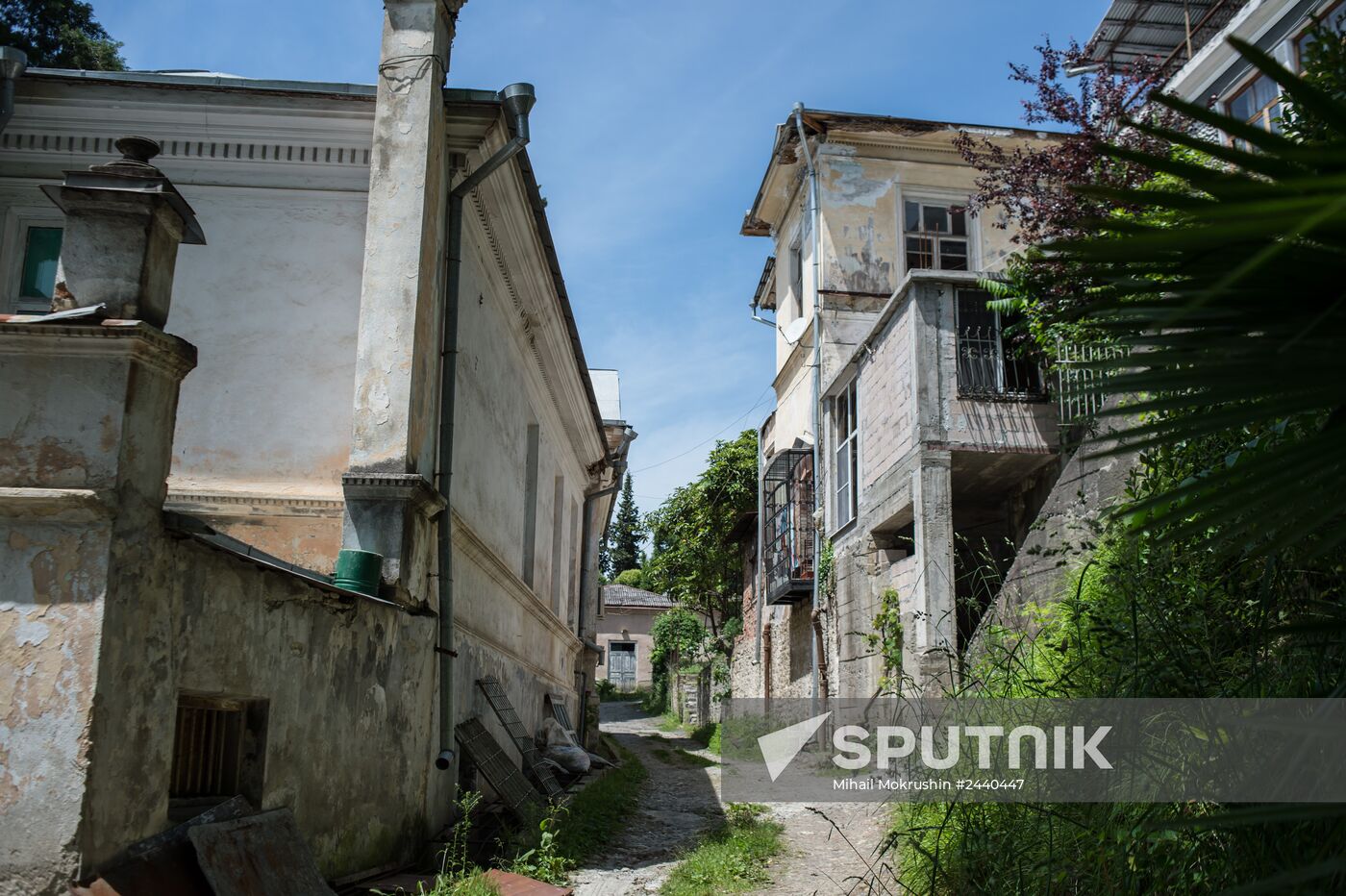 Cities of the world. Sukhumi