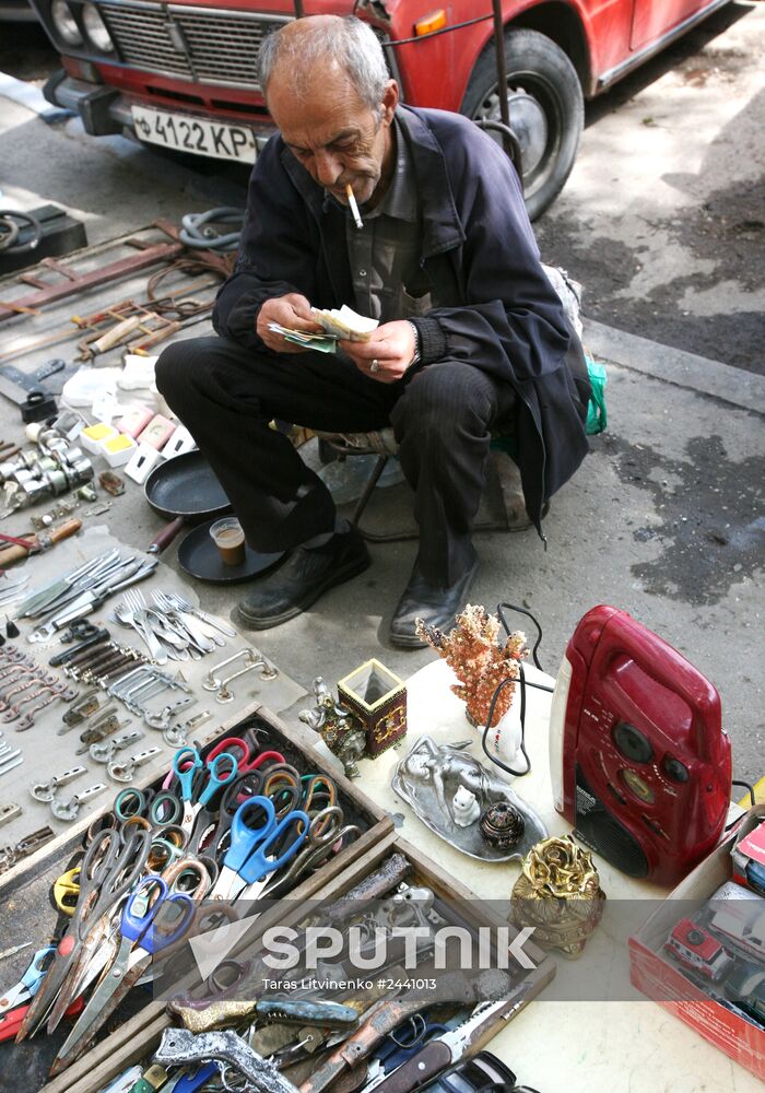 Flea market in Simferopol