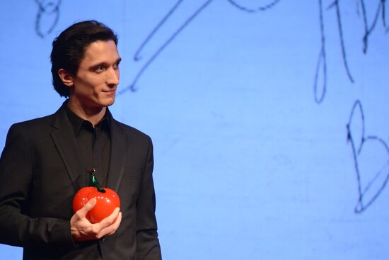 Oleg Yankovsky Artistic Discovery 2013-14 awards