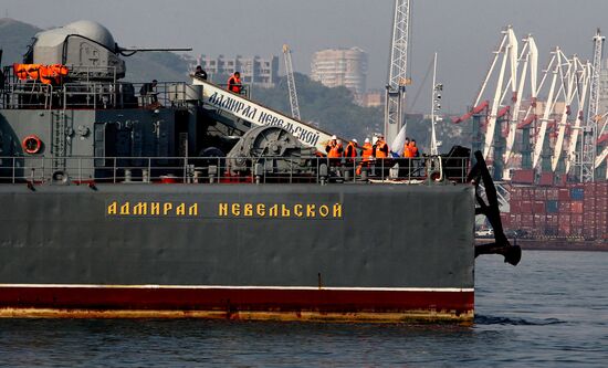 Rendezvous of naval squadron led by flagship "Varyag" in Vladivostok