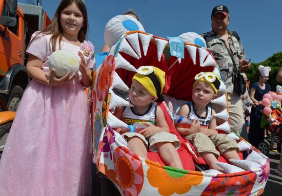 Baby stroller parade and carnival in Moscow