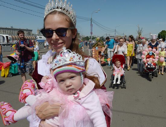 Baby stroller parade and carnival in Moscow