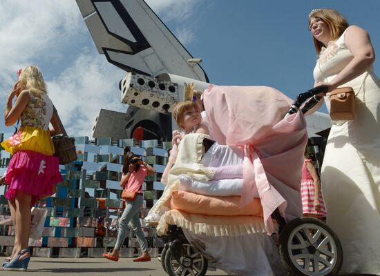 Baby stroller parade and carnival in Moscow