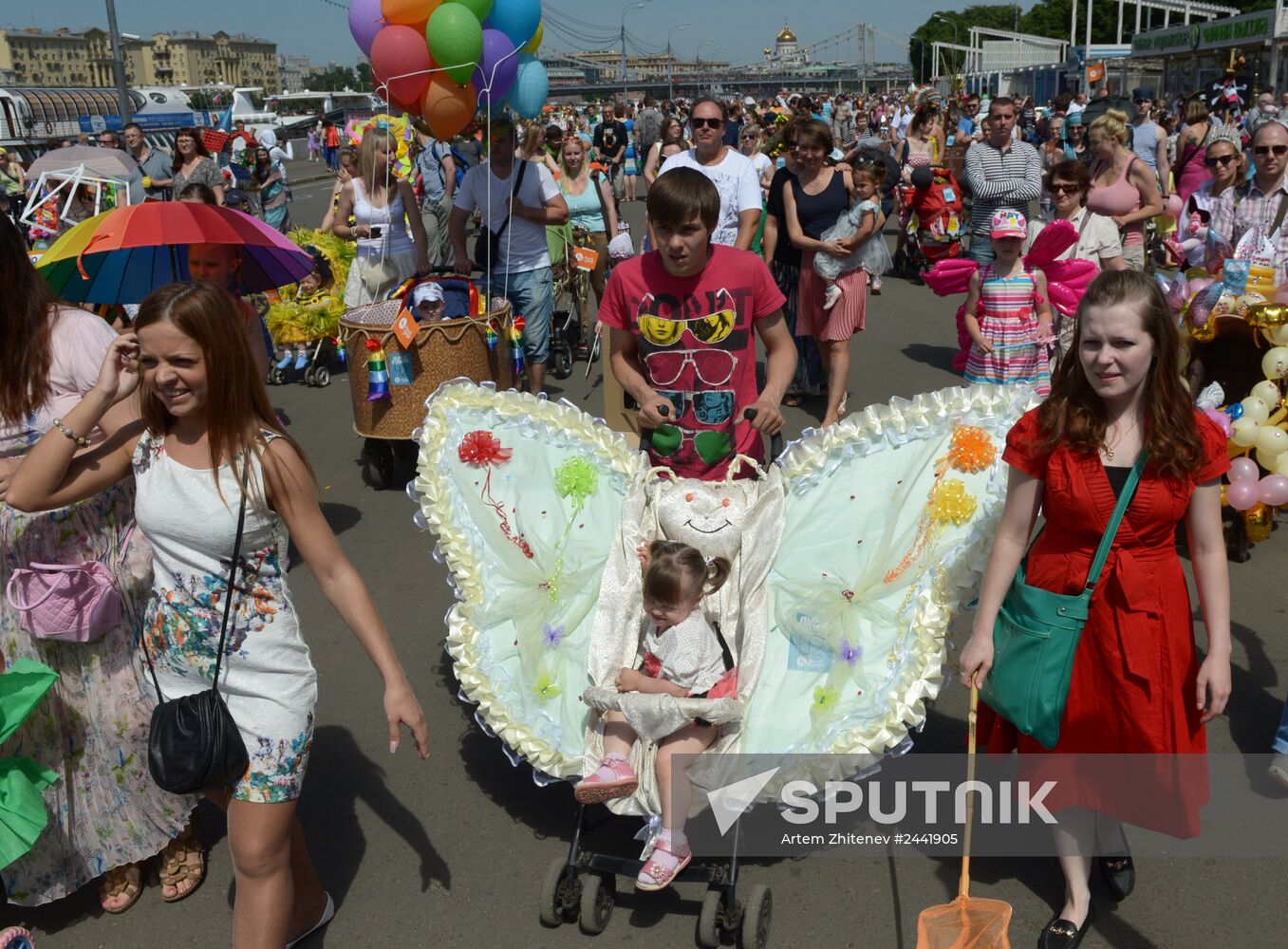 Stroller parade in Moscow