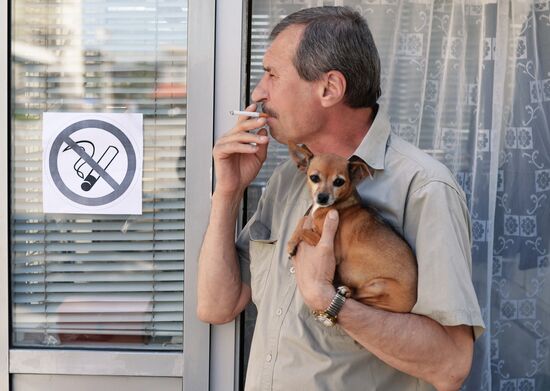 Second stage of "anti-tobacco law" is enforced in Russia
