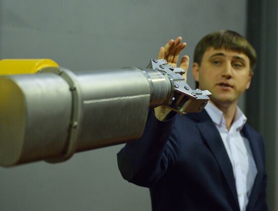 Manufacturing custom-made equipment for the nuclear sector at the SverdNIIKhimmash Company