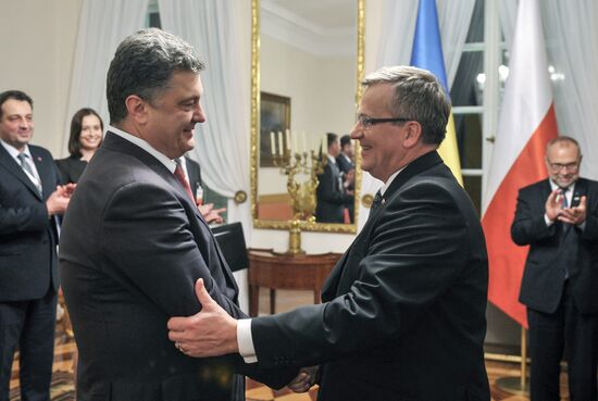Ukrainian President Elect Petro Poroshenko meets with top officials in Poland