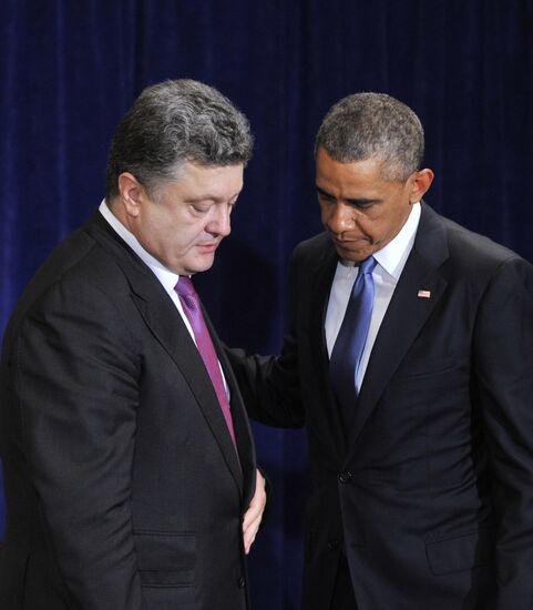 Barack Obama meets with Petro Poroshenko