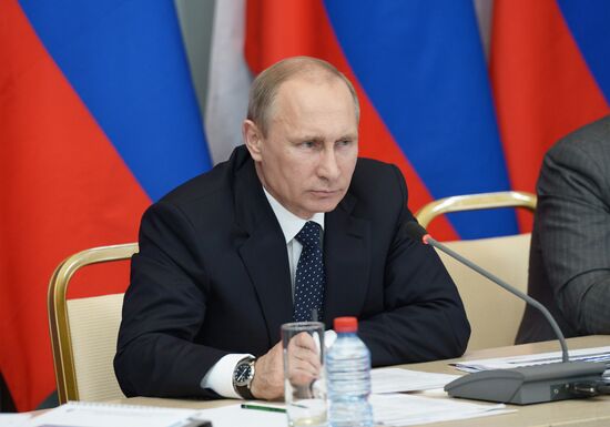 Vladimir Putin visits Southern Federal District