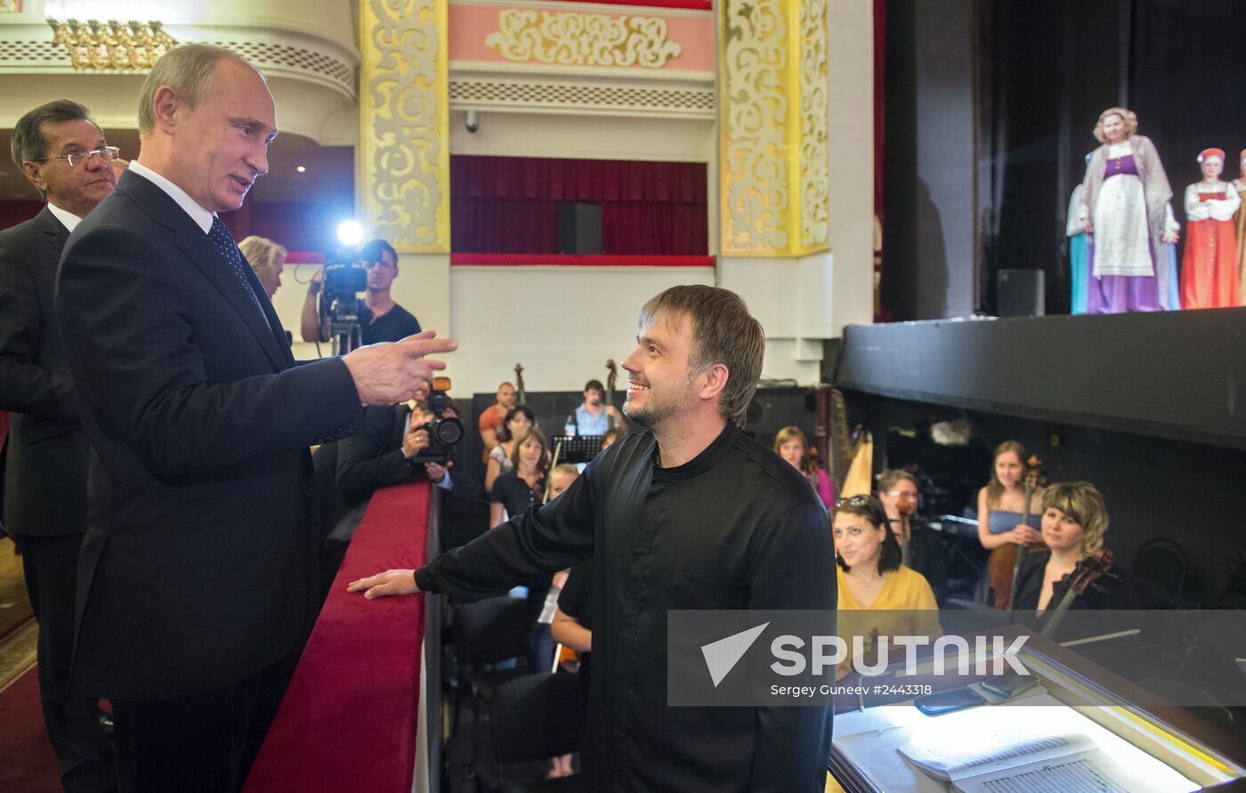 Vladimir Putin visits Southern Federal District