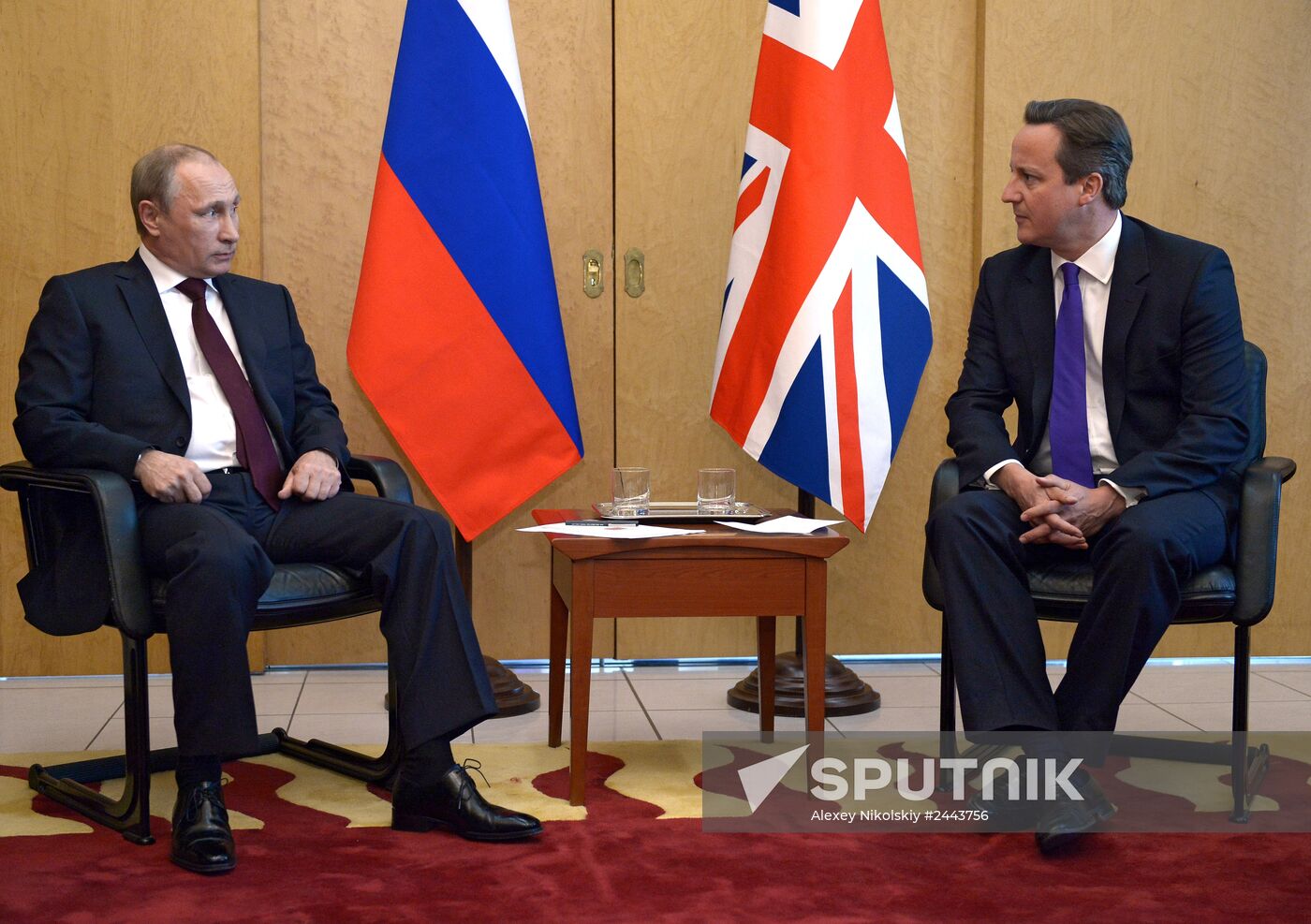 Vladimir Putin visits France