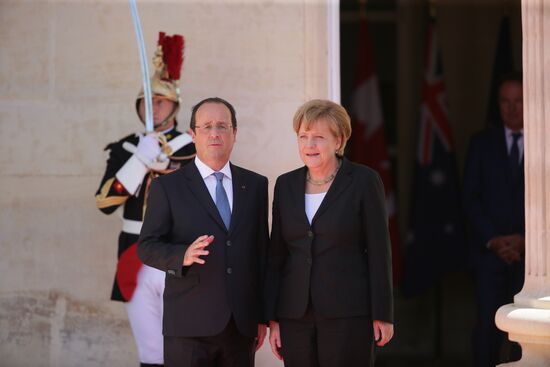 Vladimir Putin visits France