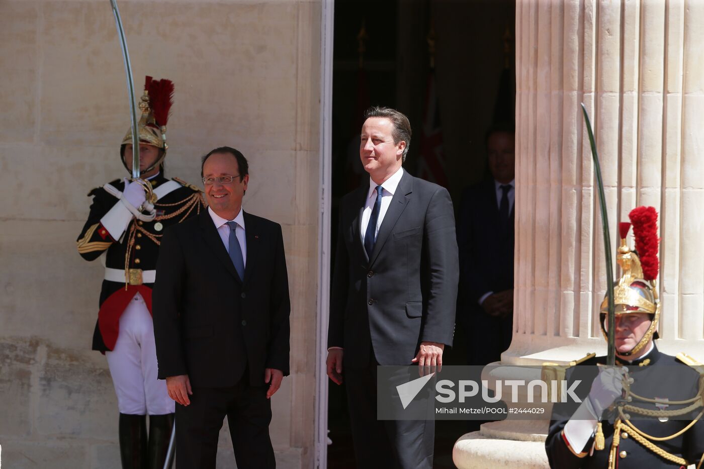 Vladimir Putin visits France