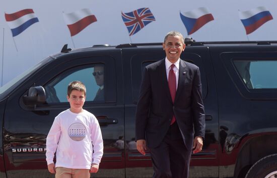 Vladimir Putin visits France