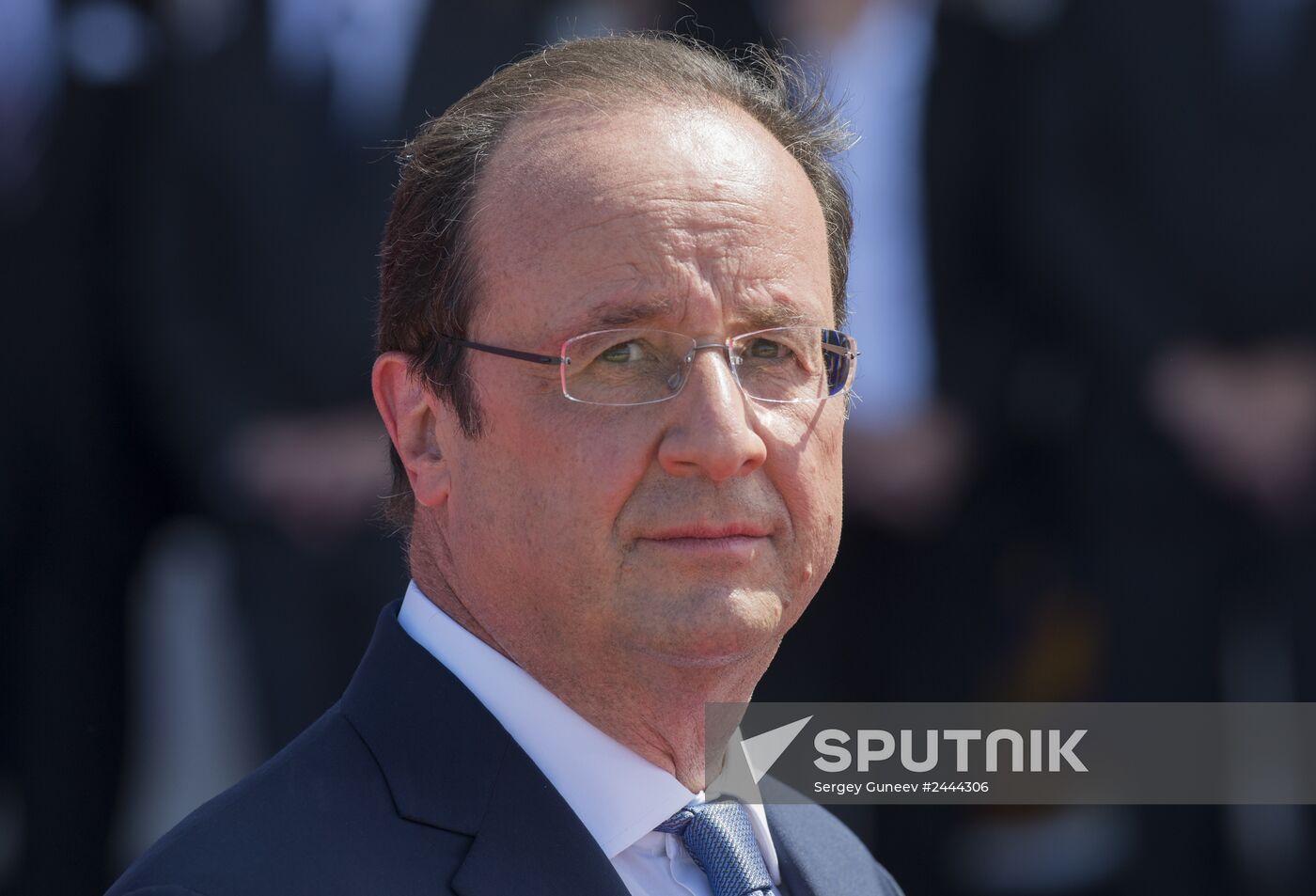 Vladimir Putin visits France