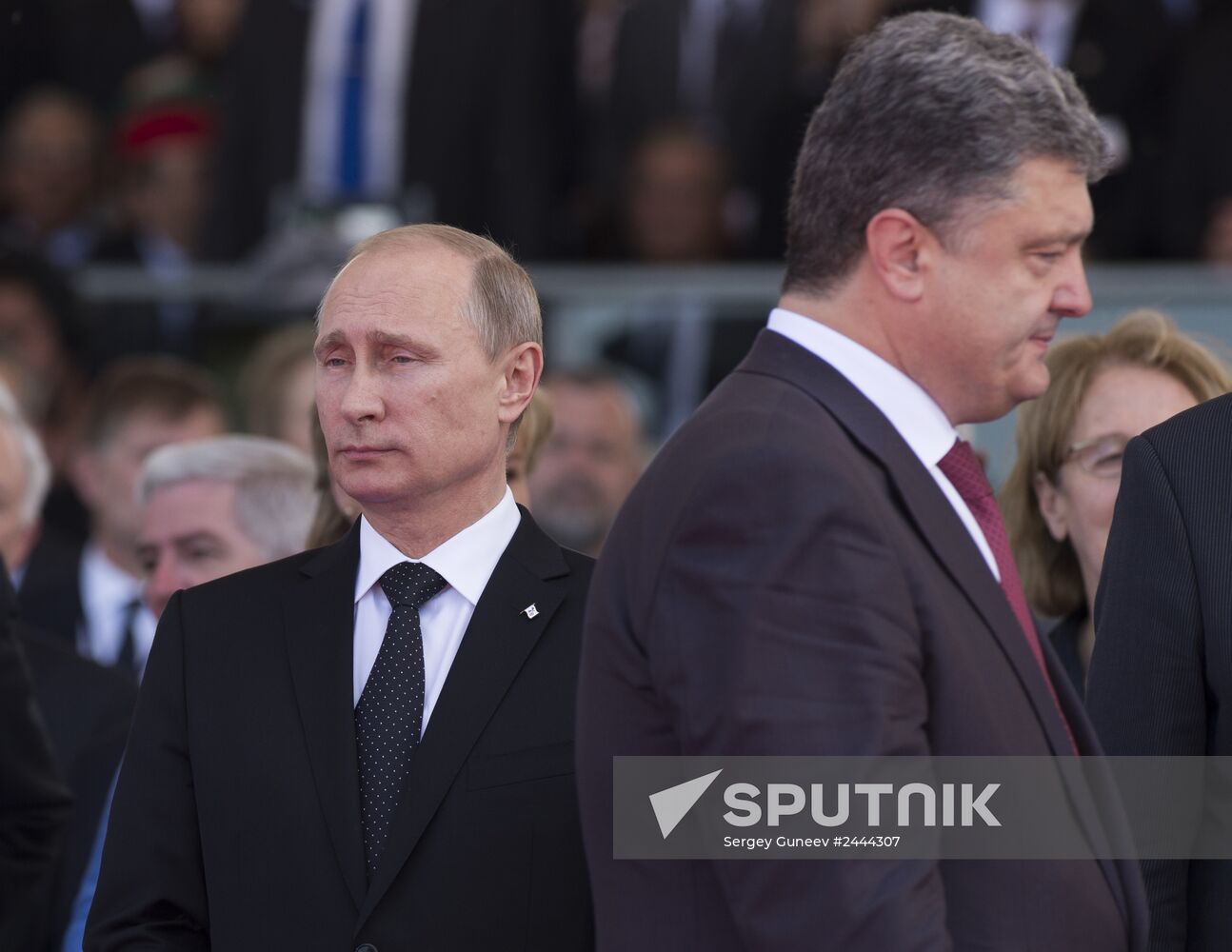 Vladimir Putin visits France