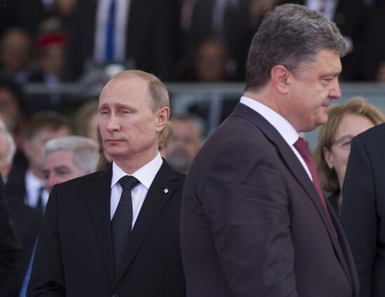 Vladimir Putin visits France