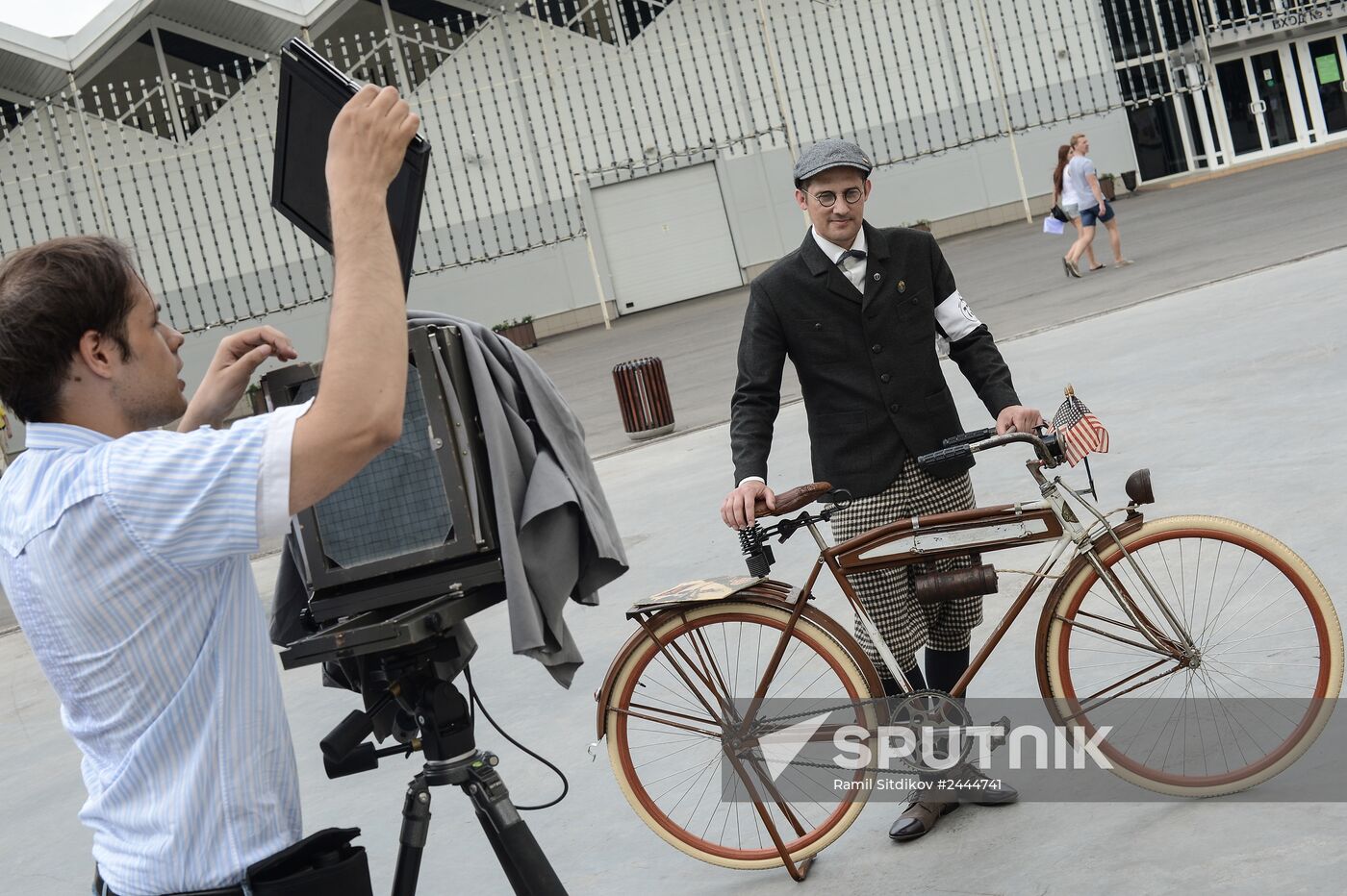 Historical bike ride in Sokolniki Park, Moscow