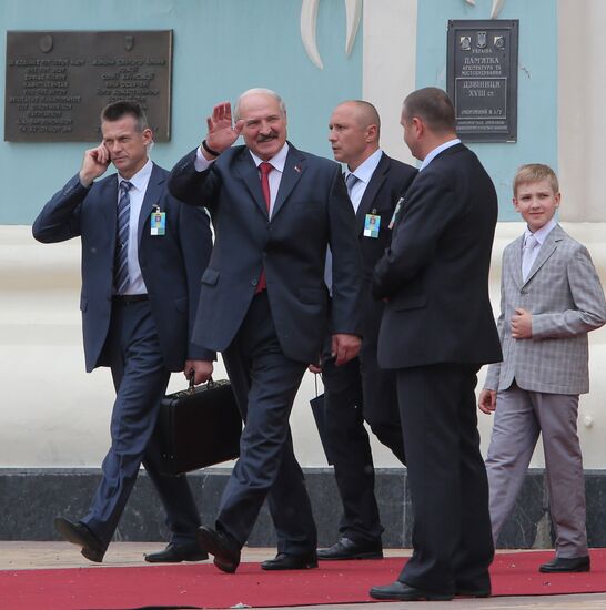 Petro Poroshenko inaugurated as President of Ukraine