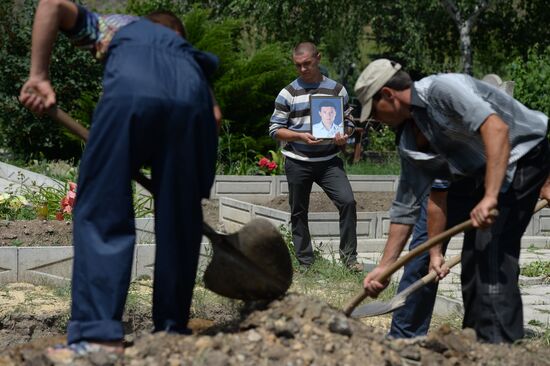 Funeral of People's Deputy of DPR Supreme Council Maxim Petrukhin