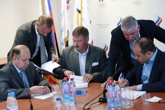 Russian Curling Federation holds conference