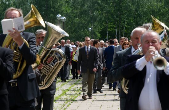 ISS Expedition 38/39 crew members welcomed in Star City