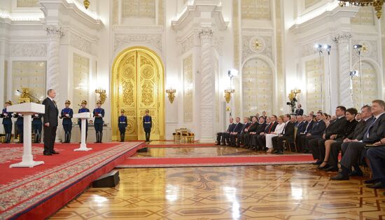 Vladimir Putin hands out 2013 Russian Federation National Awards