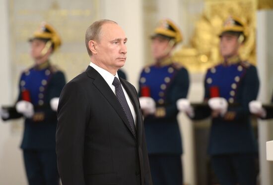Vladimir Putin hands out 2013 Russian Federation National Awards