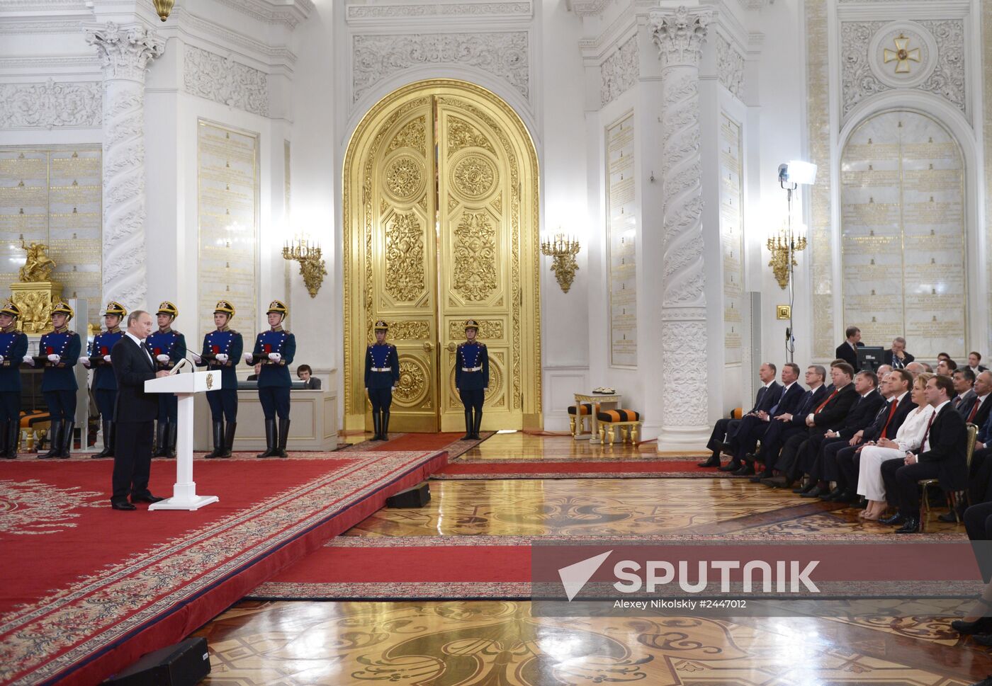 Vladimir Putin hands out 2013 Russian Federation National Awards