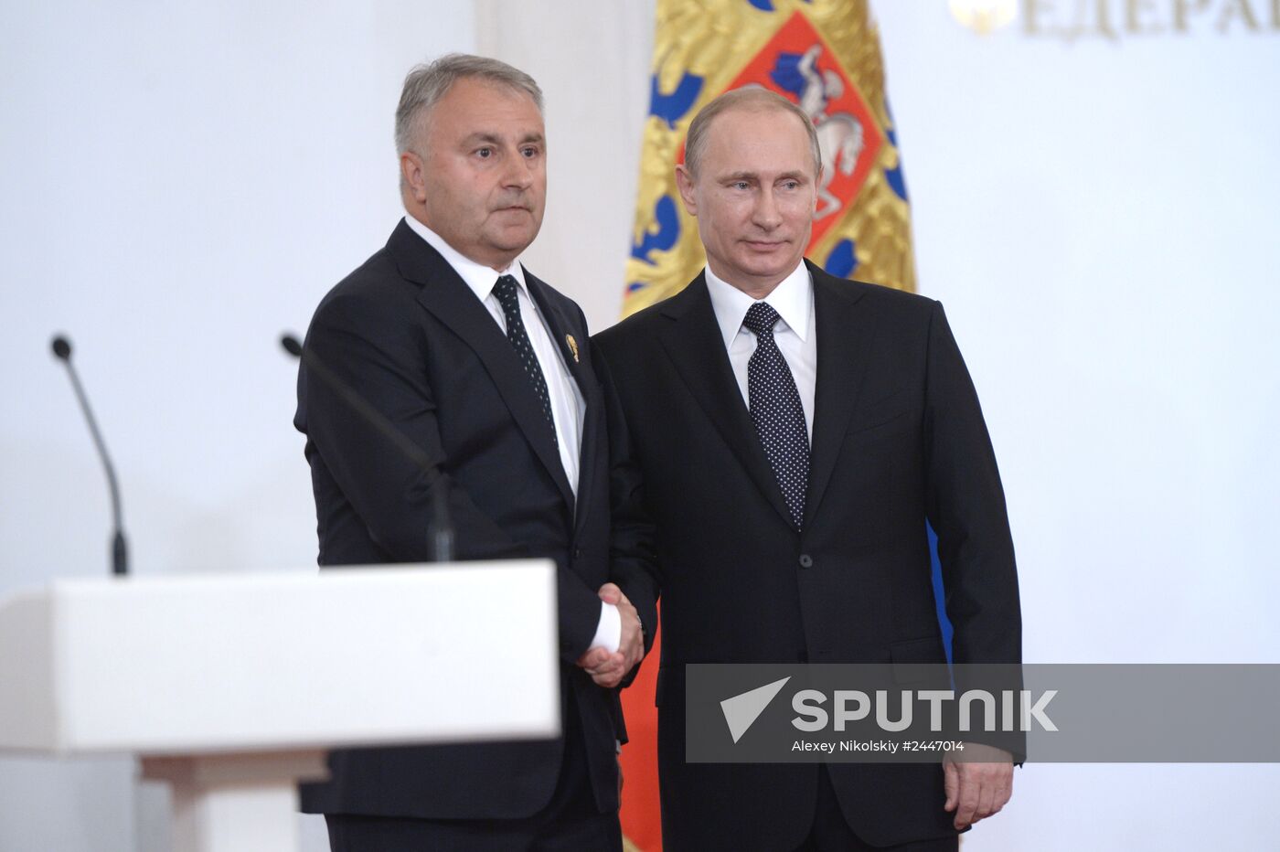 Vladimir Putin hands out 2013 Russian Federation National Awards