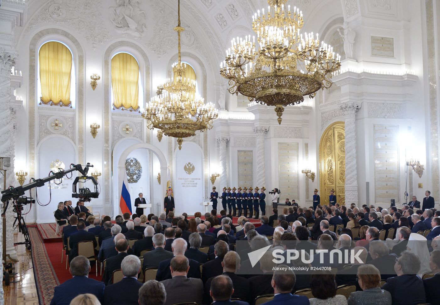 Vladimir Putin hands out 2013 Russian Federation National Awards